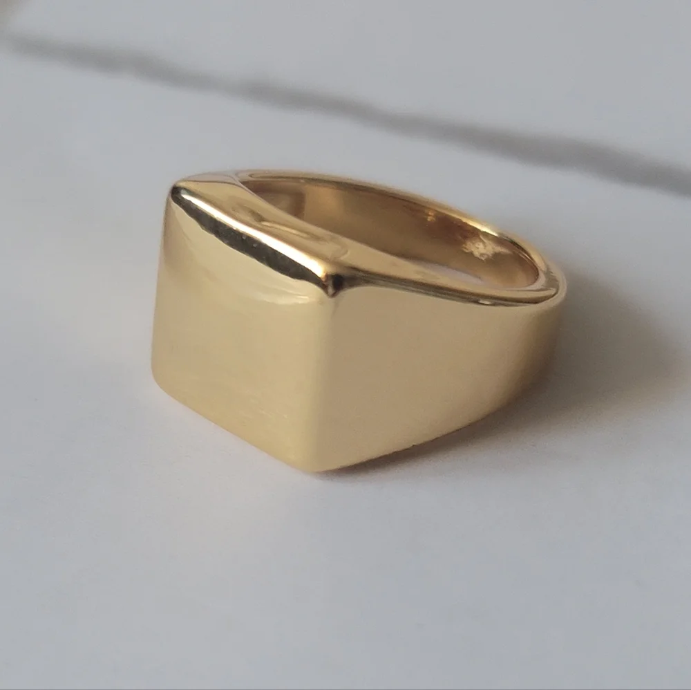 SIGNET Square Ring, Size 7 - Picture 3 of 3